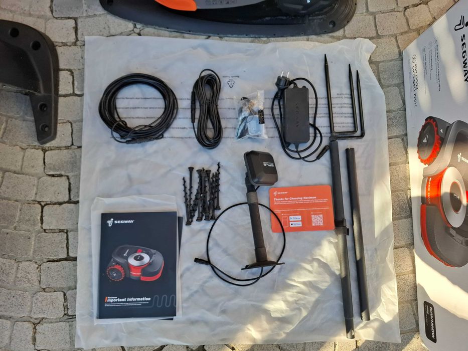 Безкабелна косачка-робот