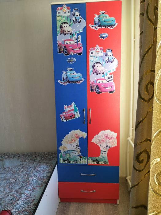 Продам срочно шкаф детский