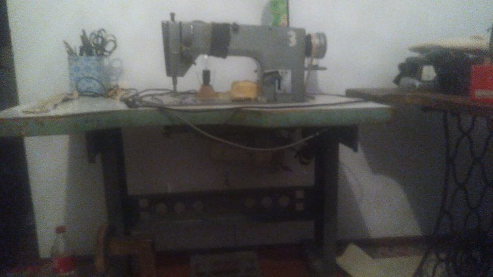 Продается швейная машина