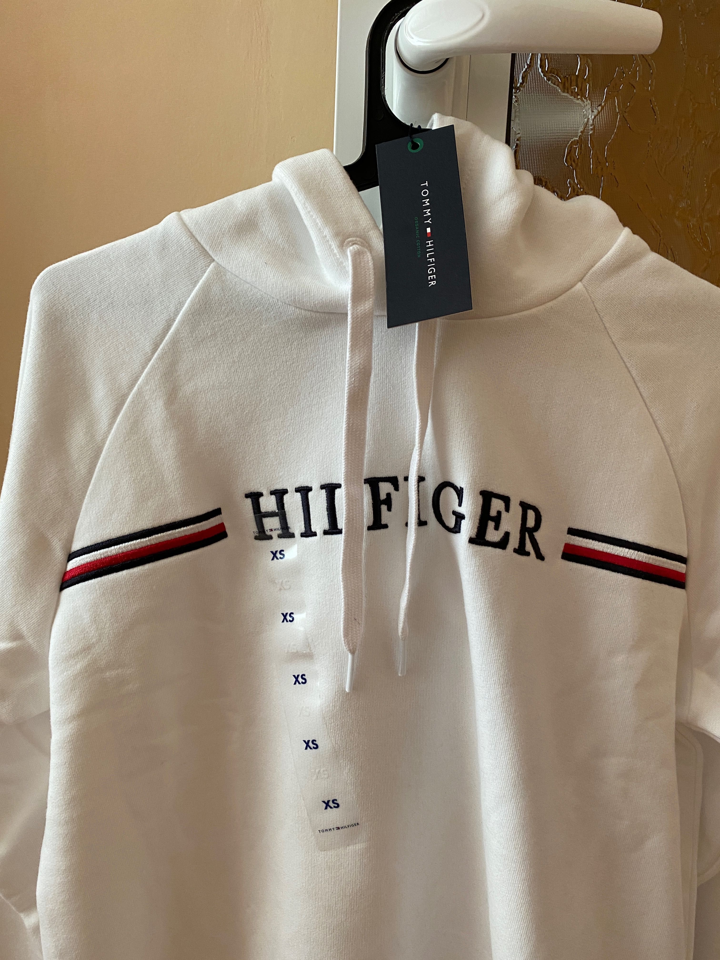 Дамски суичър на Tommy Hilfiger