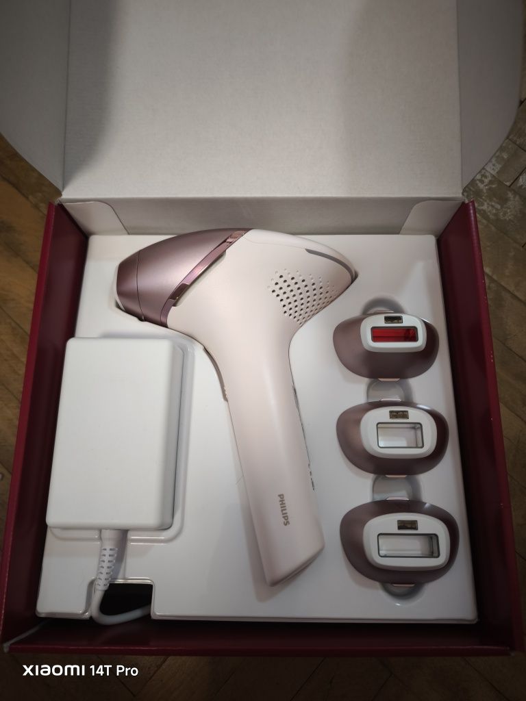 Фотоепилатор PHILIPS Lumea