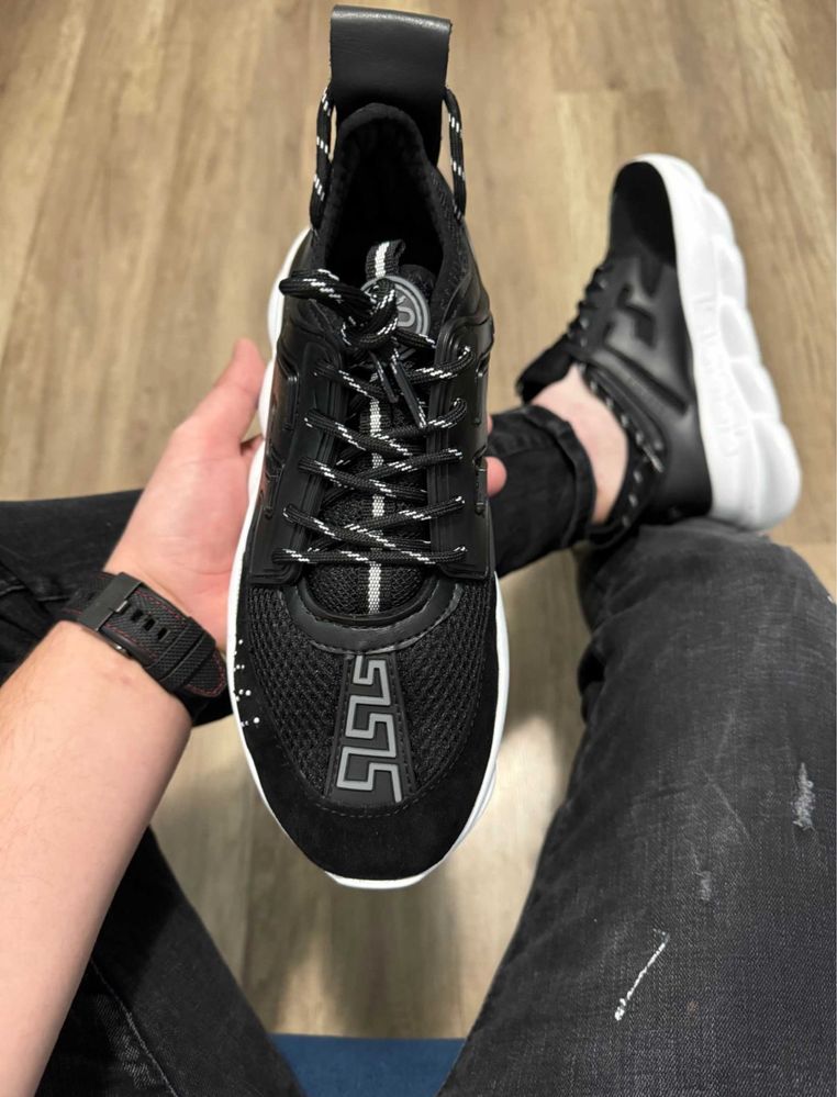 Versace Chain Reaction Black & White