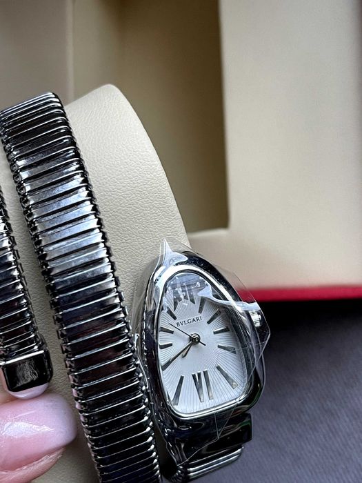 сребрист часовник змия bvlgari нов аксесоар гривна  комплект с кутия