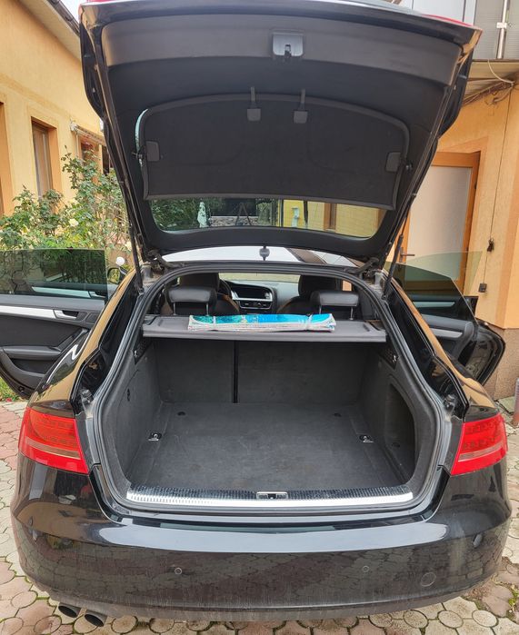 Vând Audi A 5 s-line