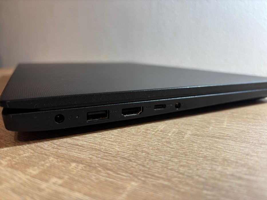 Leptop lenovo V15 G2 ITL  I7 8gbRAM  512gbRAM+ mouse si geantă cadou