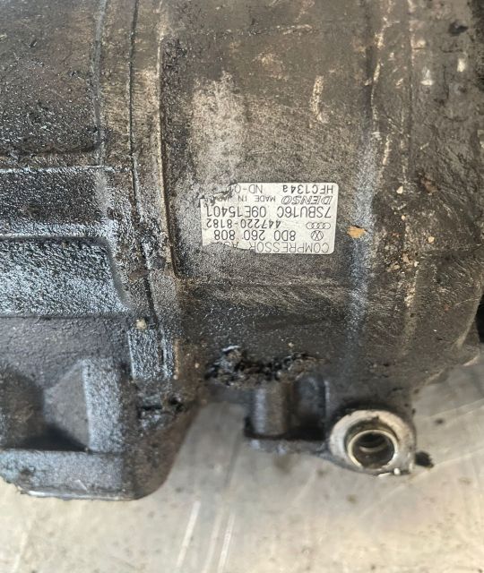 Compresor AC 8D0 260 808 Volkswagen VW Passat B5.5 (facelift)