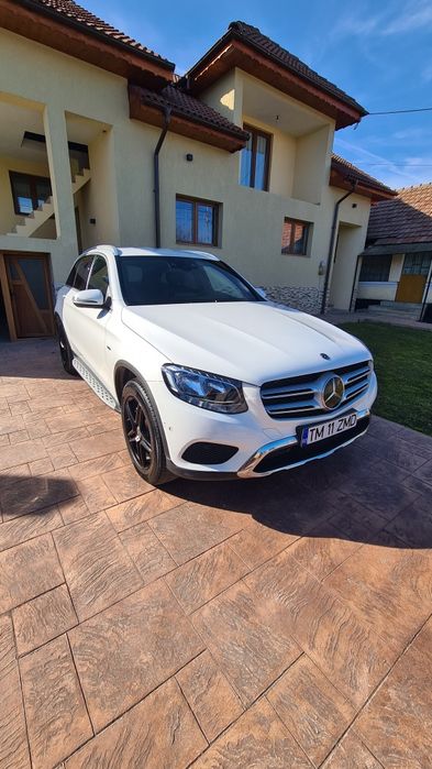 Mercedes glc 350e plug in hybrid >320hp  schimb cu teren