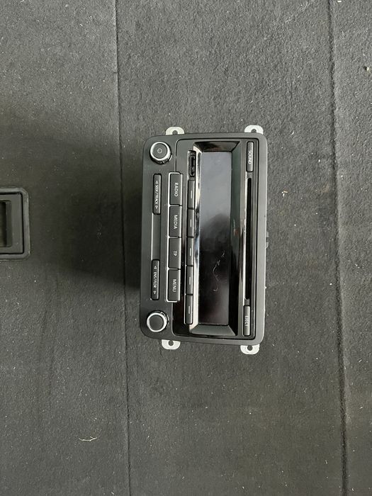 Radio CD Vw Passat B7 Golf 6 Touran Jetta 1K0035186AQ 1K0035186AP AA