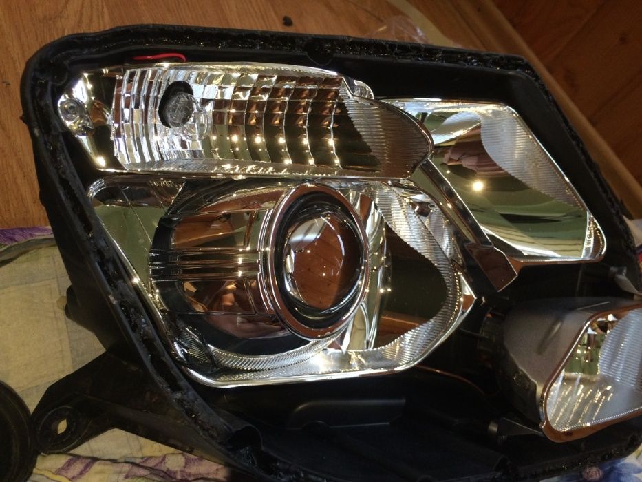 Adeziv lipire faruri auto rola/fir