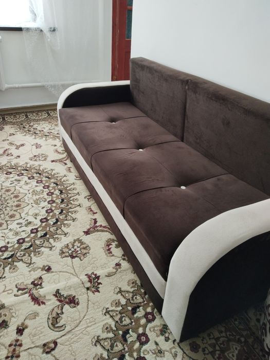 Диван б/у в хорошем состоянии.