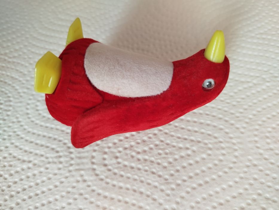 Kumush uzuk 925 sotiladi