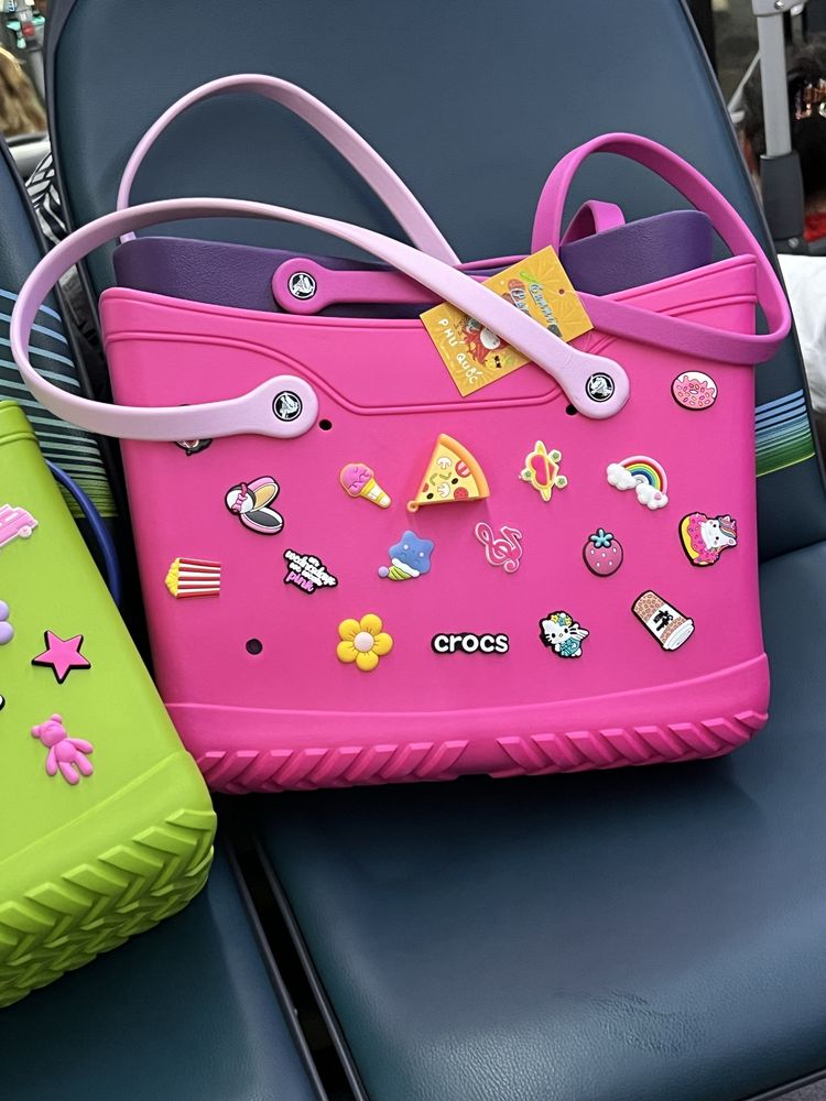 Сумки CROCS,водооталкивающие,лёгкие и вместительные