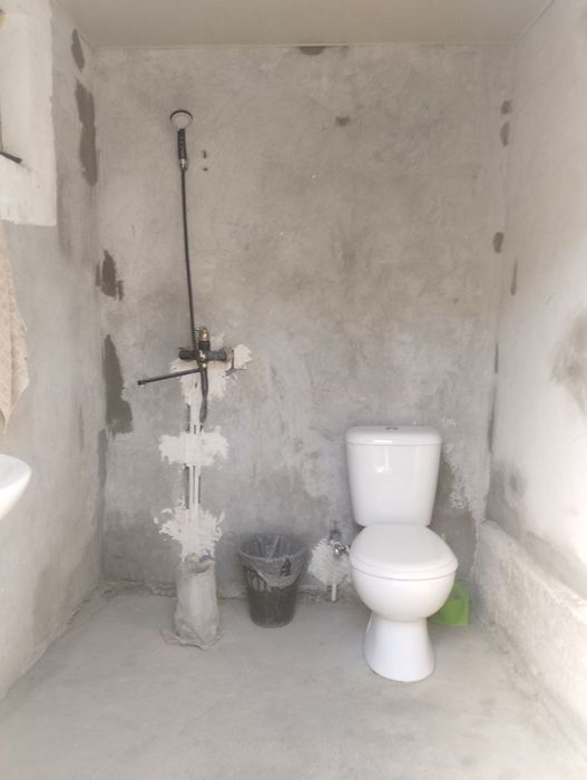 2/1/1 Яшнобод  муторно Ашрафий приезд  олдида ховли участка