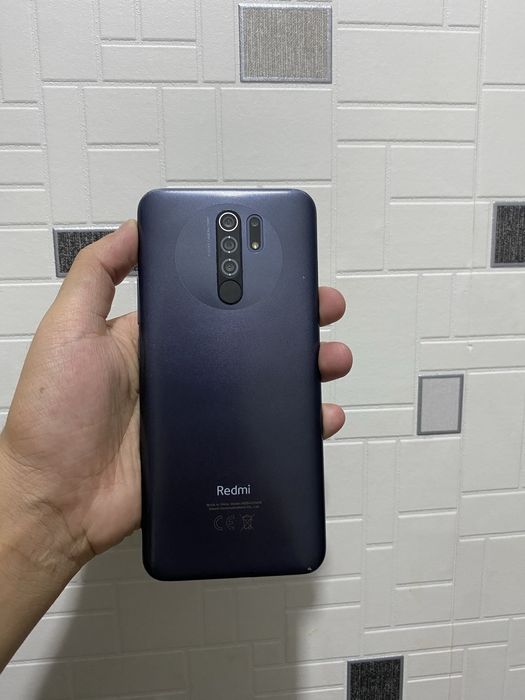Продается телефон редми9