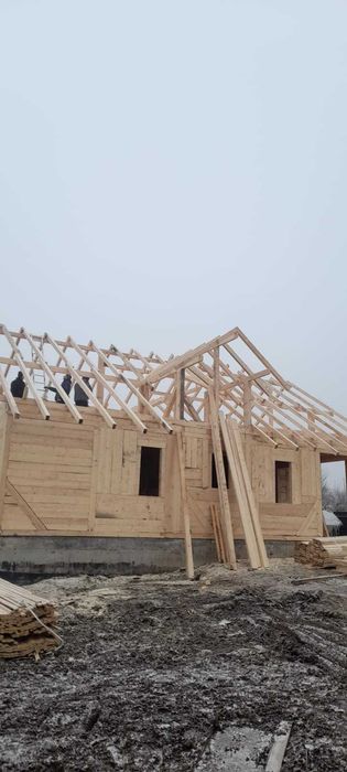 Construim Case din Lemn la Roșu