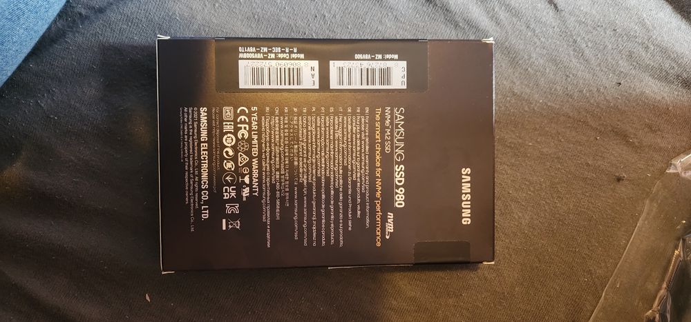 SSD  Samsung 980 500GB, NVMe, M.2 - SIGILAT