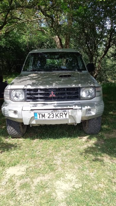 Vind Mitsubishi Pajero