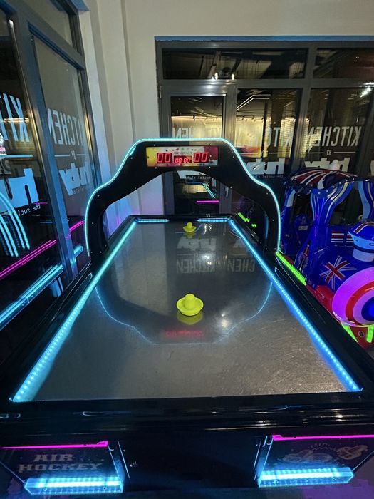 AirHokey masa de hokey arcade game joc cu jetoane