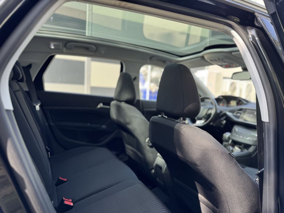 Peugeot 308 1.2 benzina 110 cp / 2017 / panorama / 120.000 km