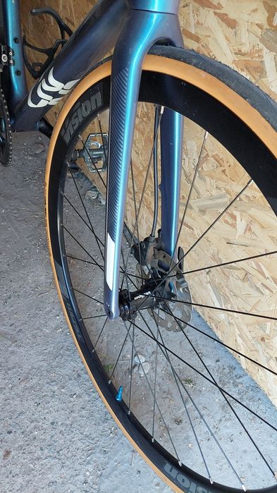 Cursiera Giant carbon 2-11vit ,linie 105 hiraulic