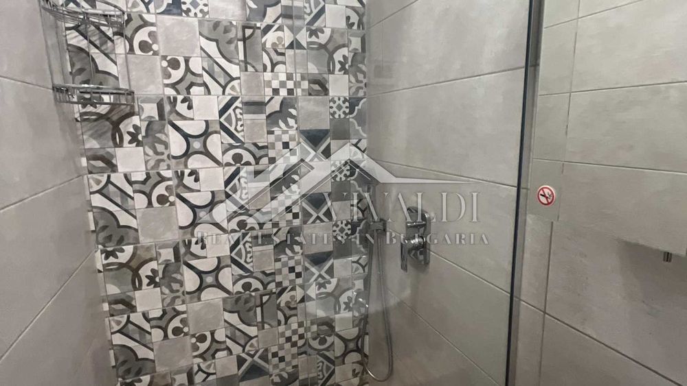 Двустаен под наем с ПАРКОМЯСТО в Св.Св.Константин и Елена