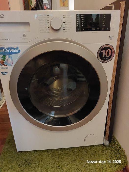 Masina de spălat cu uscător Beko