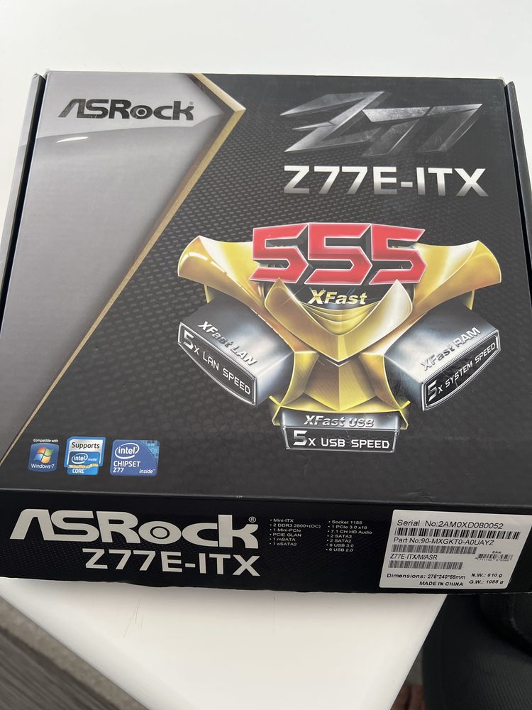 Дънна платка Asrock Z77 ITX с процрсор I5 3570k и рам памет 2x8 ddr3