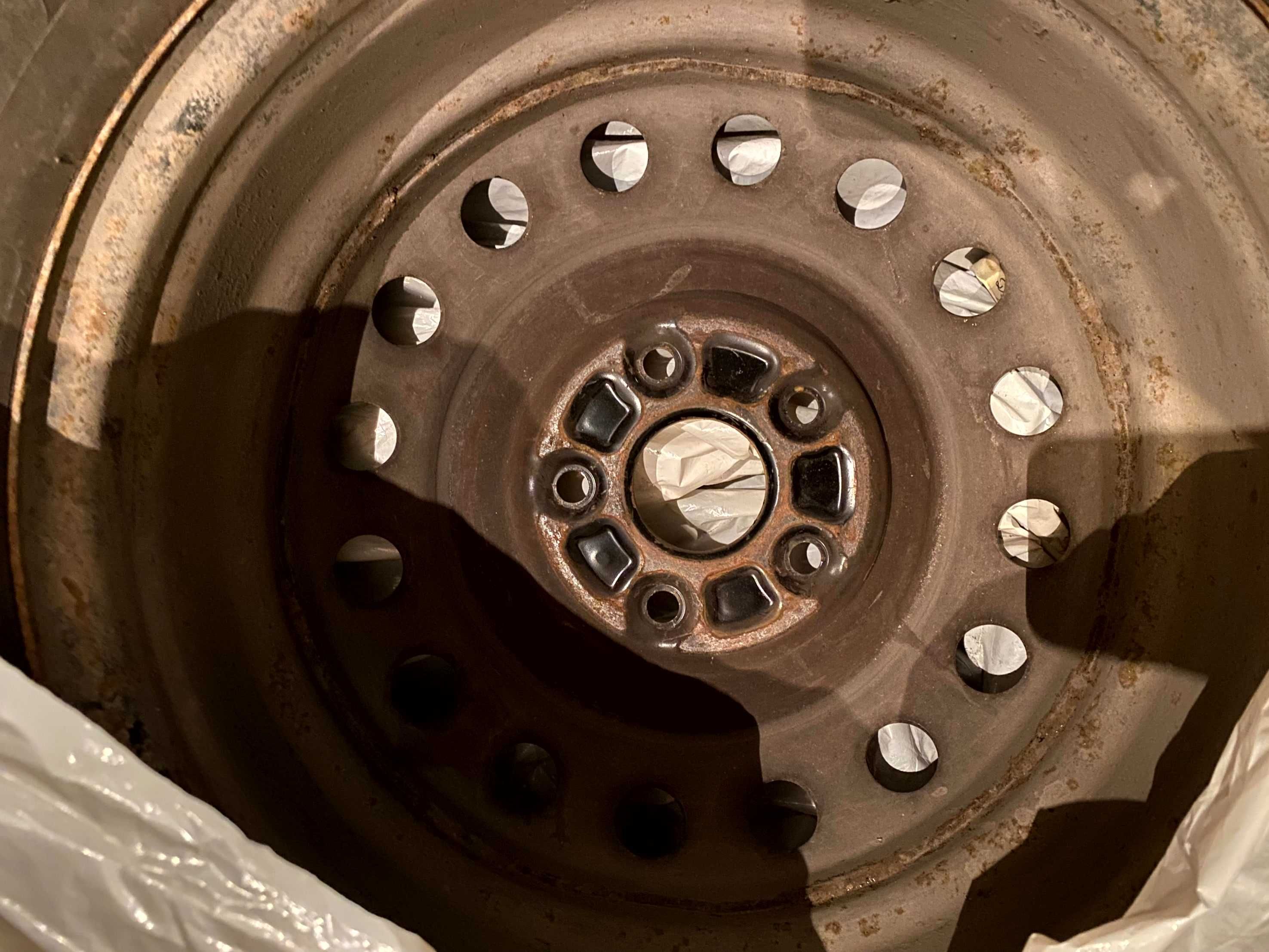 Продавам 4 гуми MICHELIN ALPIN 6 205/55 R16 със стоманени джанти