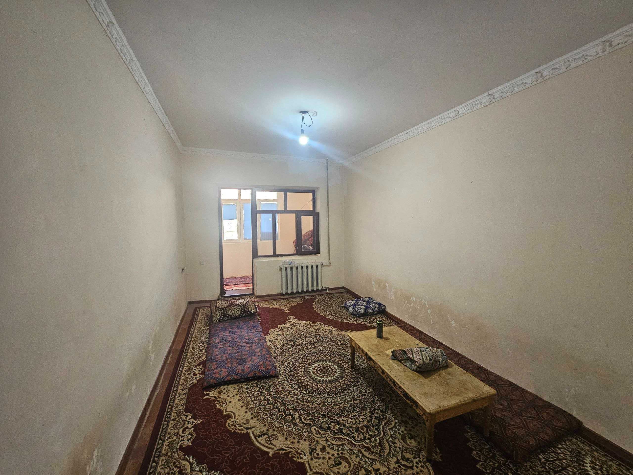 Срочно продаётся 2-х ком квартира в Куйлюк массив-5 2/2/5