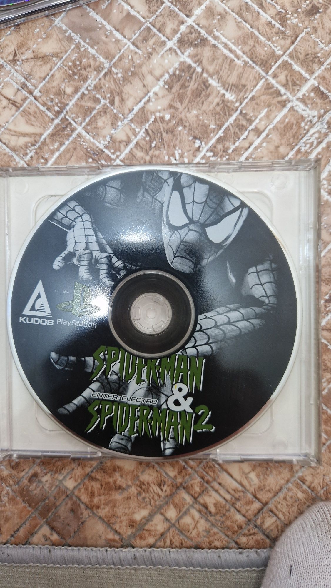 Продам 2 диска на playstation 1