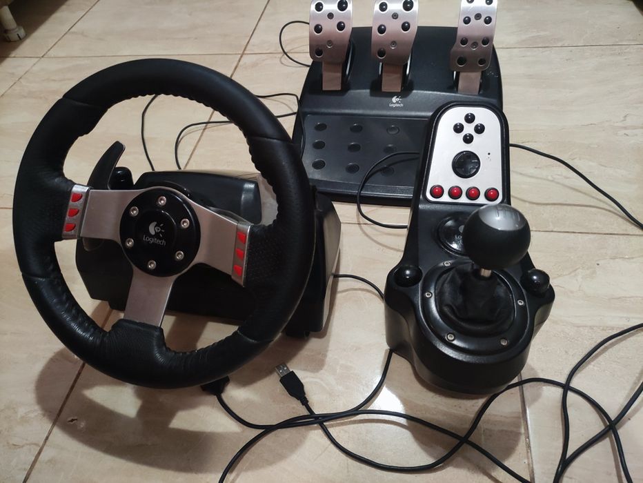 Volan pedale schimbător Logitech g27 g29 perfect funcțional