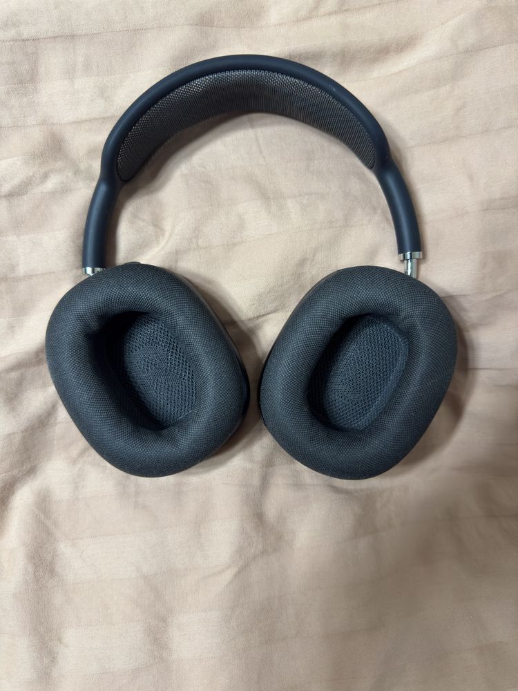 AirPods Max 2023