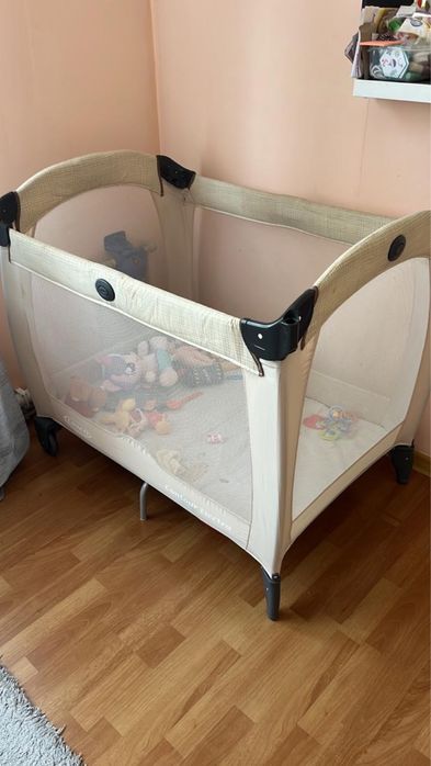 Продам кровать манеж Graco