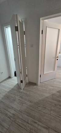 Vand apartament in spate la Alba Mall, 50 mp