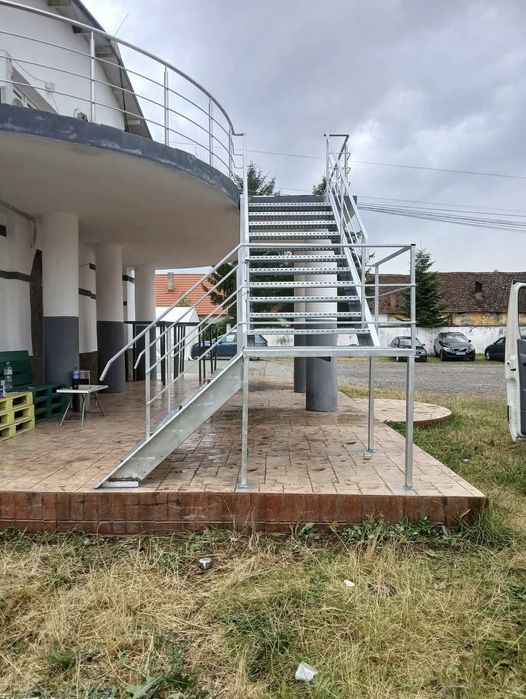 Confectionam scarii metalice zincate exterioare și pentru incendii , p