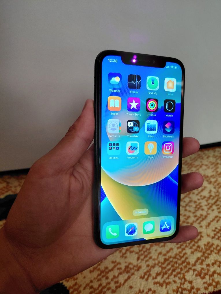 Iphone X sotiladi
