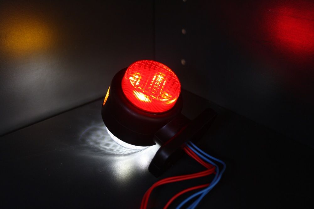 Комплект 2бр LED габарити , токоси 12/24V с 3 светлини за бус,тир и др