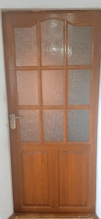 Межкомнатные двери деревянные