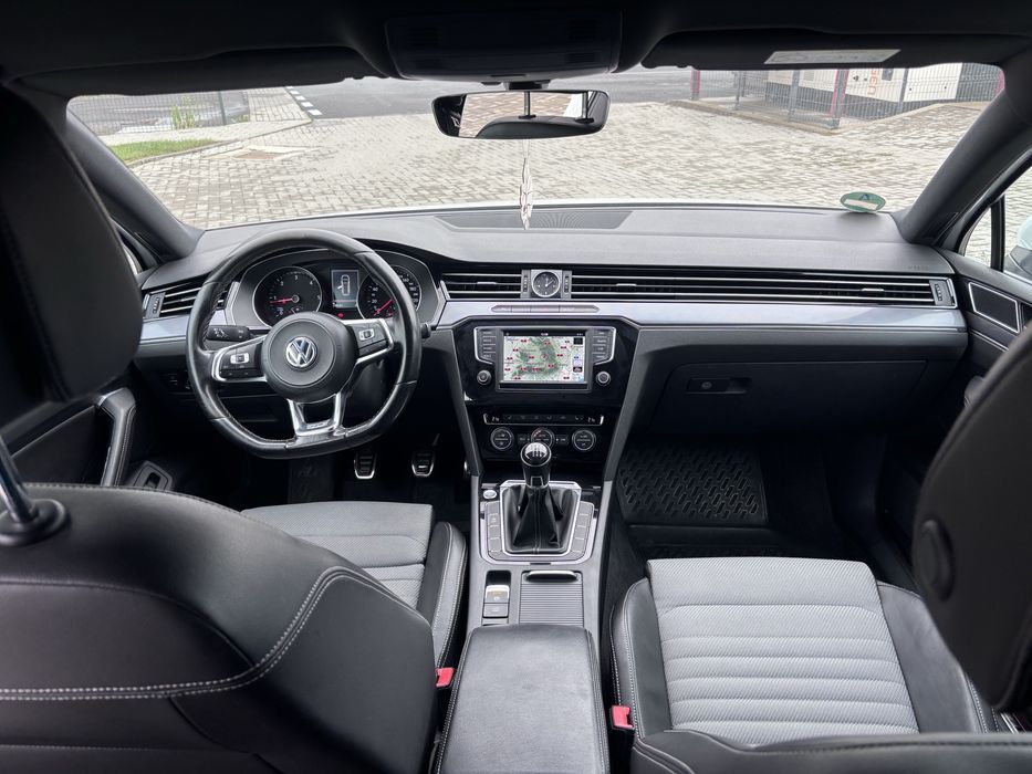 Volkswagen Passat 2017 R-Line 2.0TDI