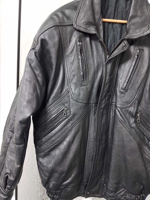 Geaca piele, culoare neagra, marimea XL