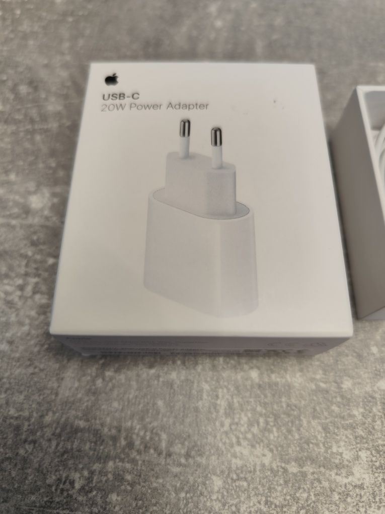 20W Power Adapter iPhone