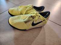 Ghete de fotbal Nike pentru teren sintetic