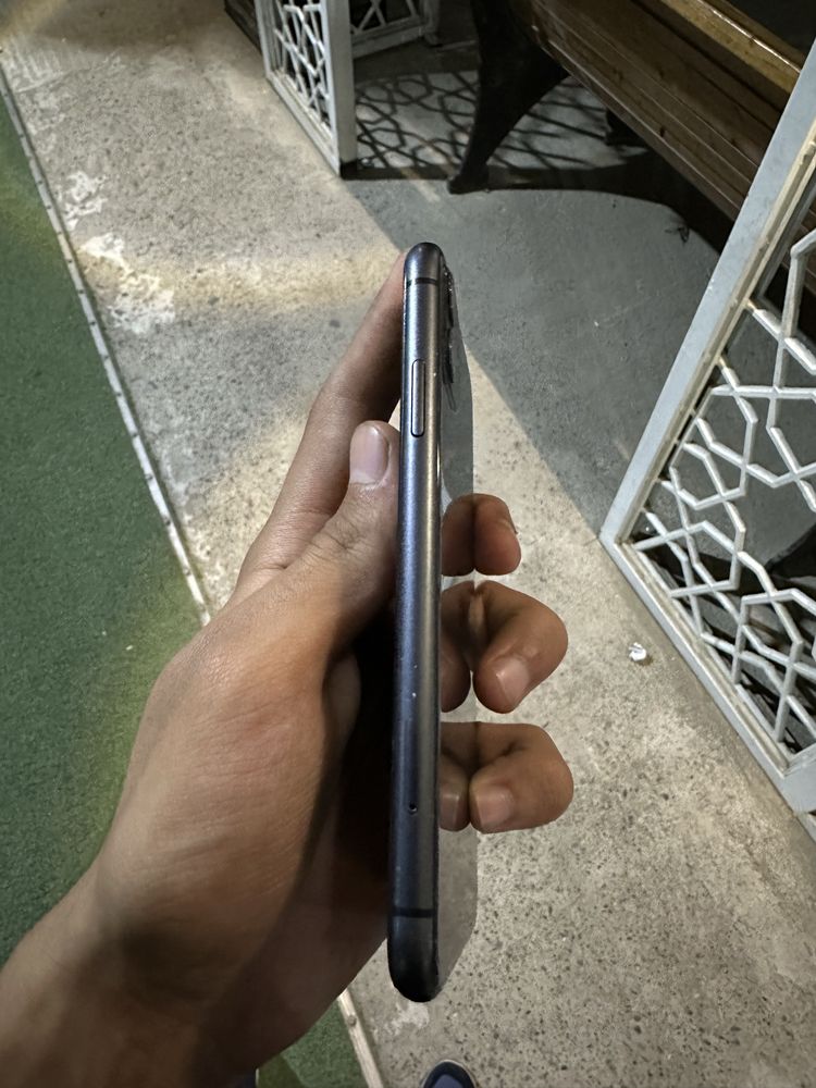 iPhone 11 Black