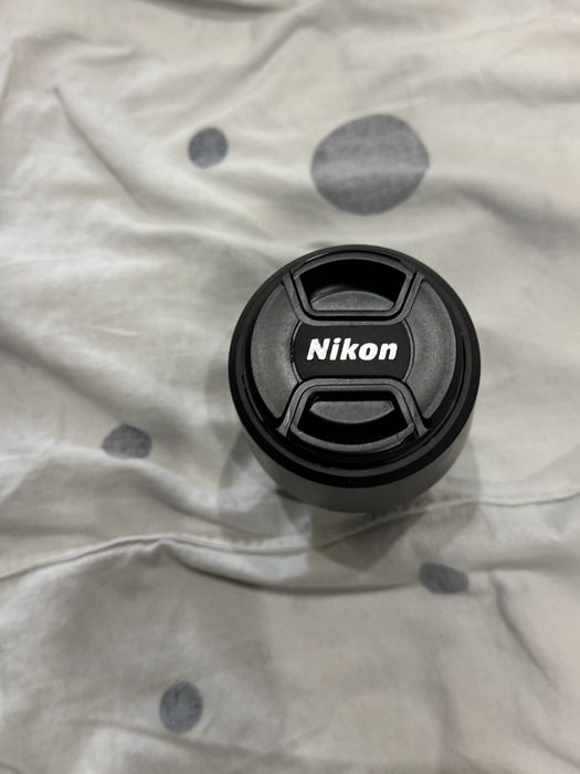 Nikon AF Nikkor 70-300mm 1:4-5.6G camera lens.