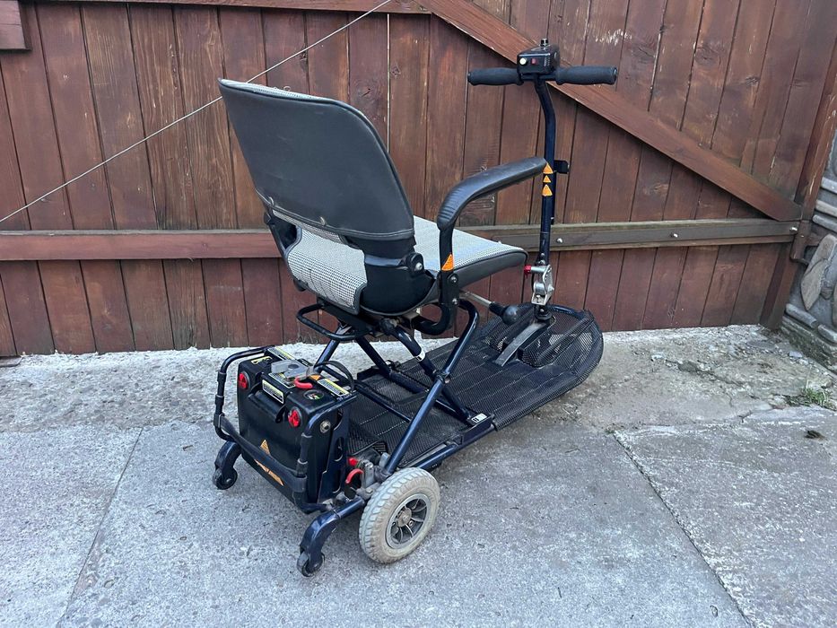 Scuter Carut electric pentru persoane cu dizabilități handicap batrani
