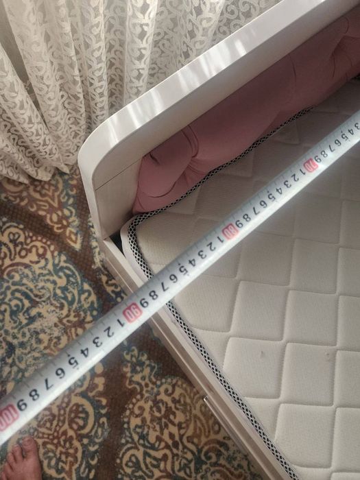 Детская подростковая  кровать с мягкой спинкой и ящиками для хранения