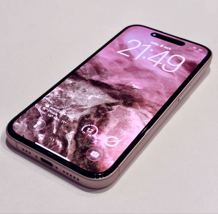 iPhone 15 Roz (Pink) 128GB Impecabil