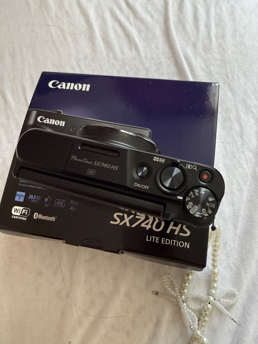 Canon SX740hs PowerShot