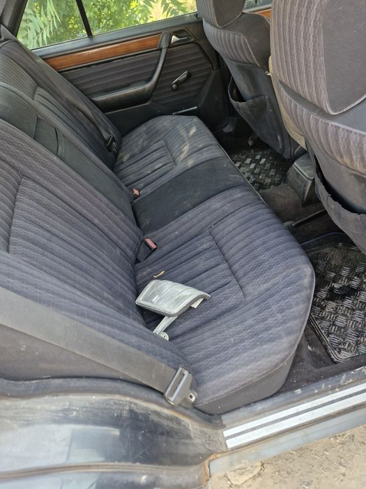 Мерцедес 124 2.5 турбо дизел НА ЧАСТИ