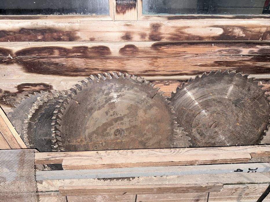 Masini tamplarie plus accesorii